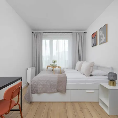 Comfortable Apartment With Balcony Katowice Ceglana 59B By Heyrent Apartmán Katovice