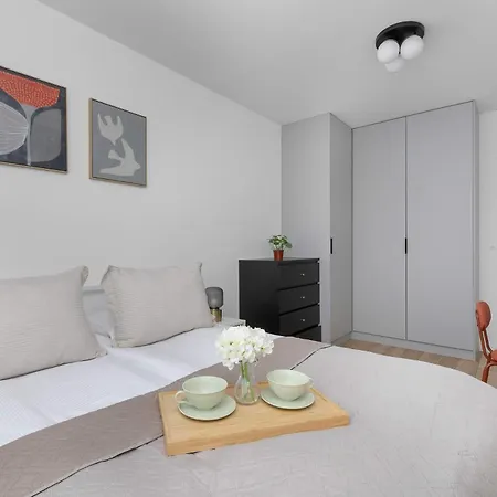 Comfortable Apartment With Balcony Katowice Ceglana 59B By Heyrent Apartmán Katovice